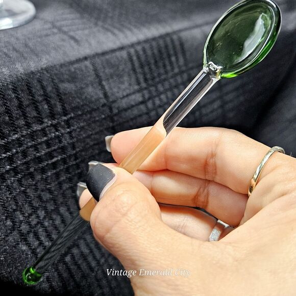 Set Of Glass Irish Coffee Hot / Cold Footed Clear Mug & Emerald City Green Spoon - Picture 10 of 13